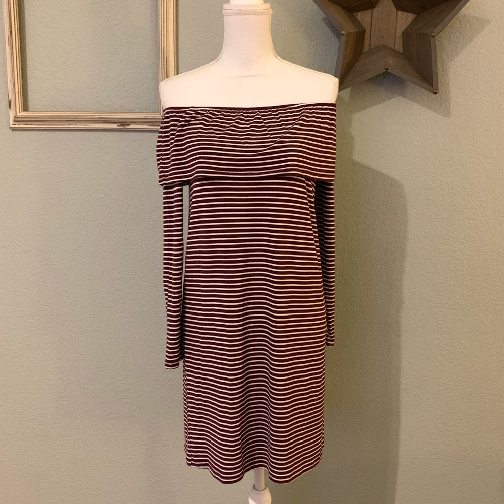 Love fire off the shoulder dress 💕